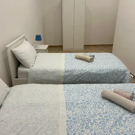 Giordy House Centro アパート ナポリ